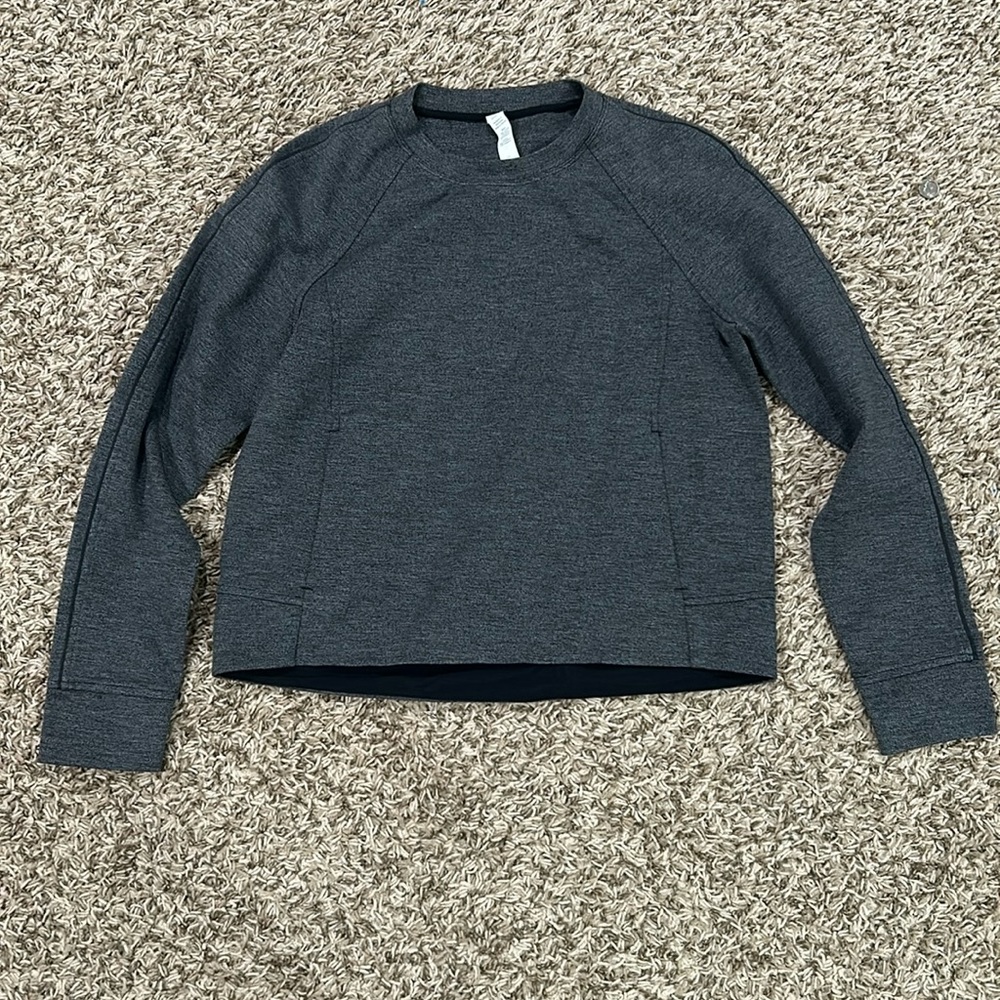 Lululemon crewneck